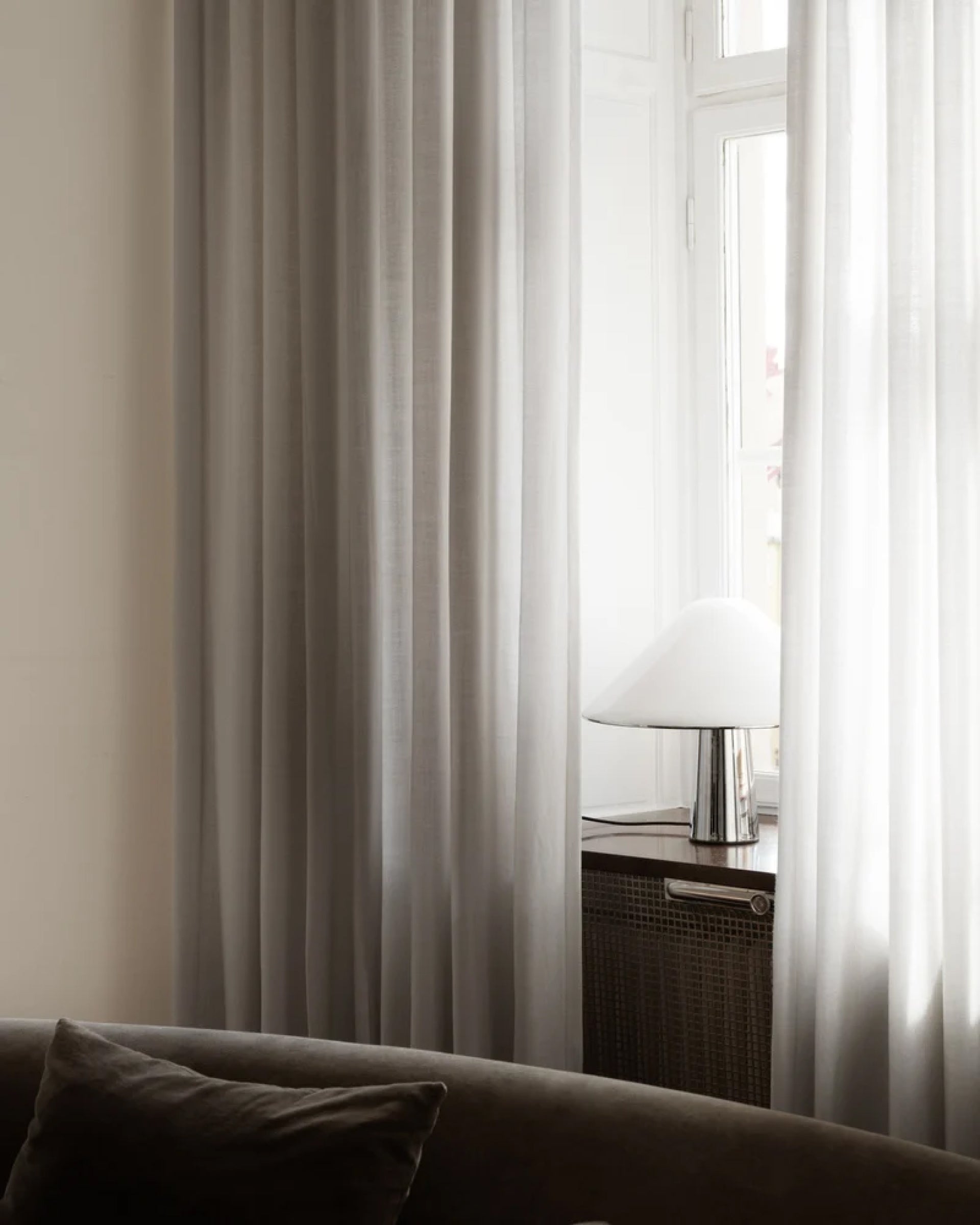 Essentials, Soft Grey Curtain