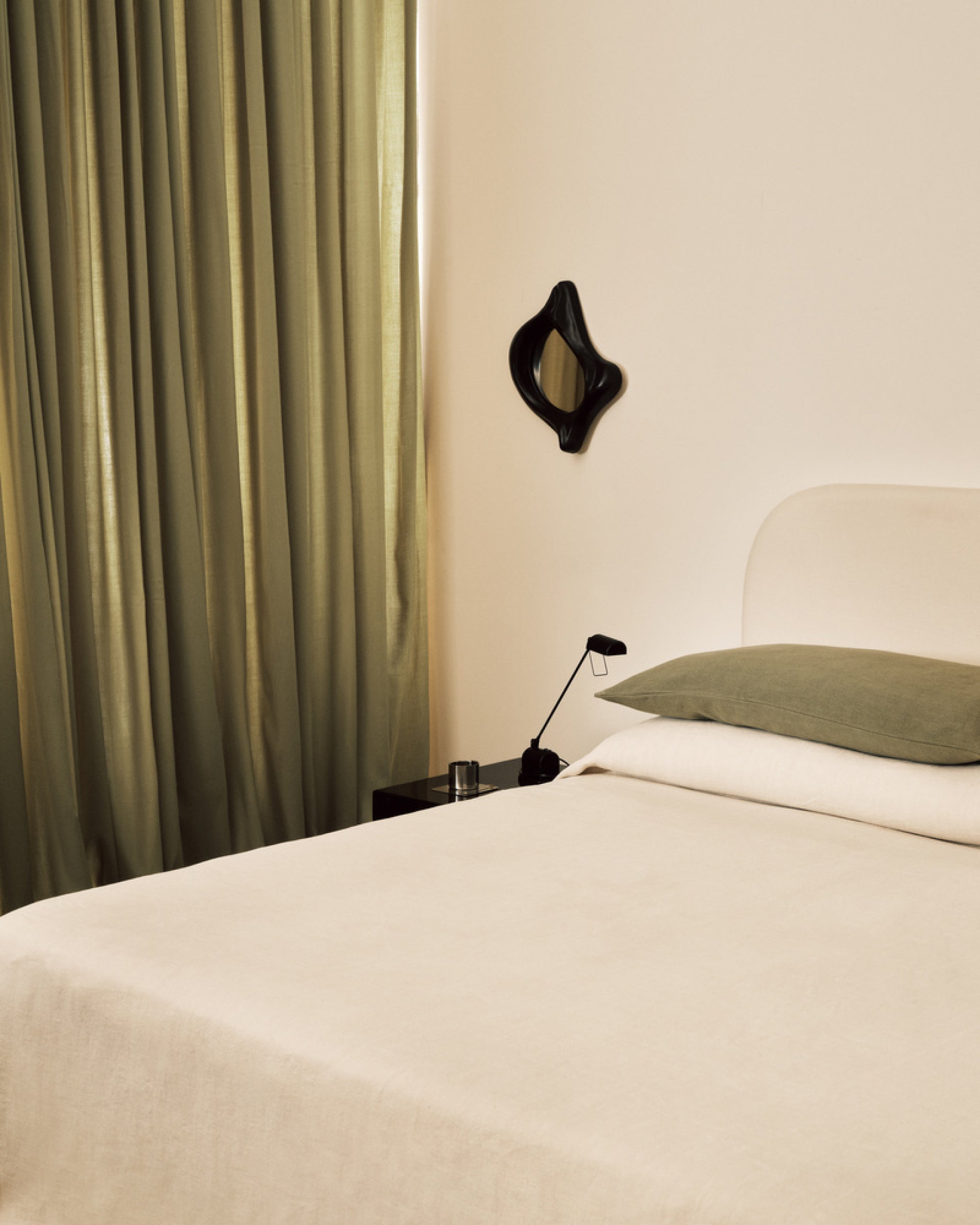Essentials, Pale Green Curtain
